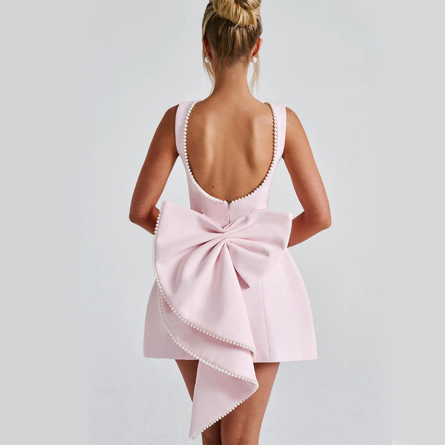 Elegantes Damen Kleid – Schleife, Perlen & Rückenfrei