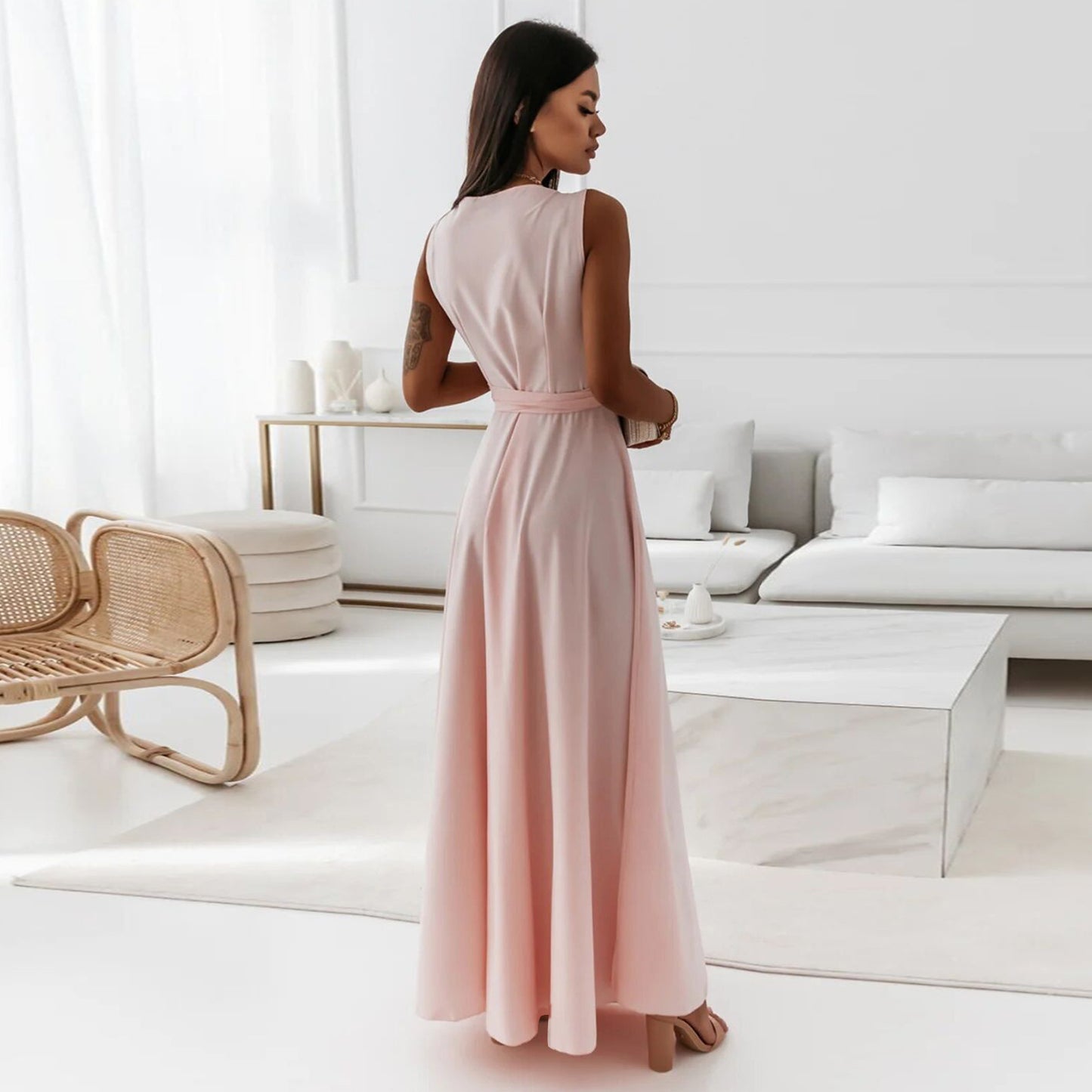 Damen Abendkleid – V-Ausschnitt, ärmellos, Gürtel
