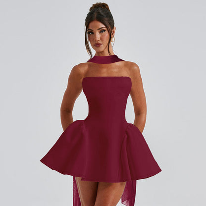 Kurzes Abendkleid-Choker