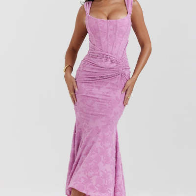 Elegantes schulterfreies Kleid – Rücken offen & figurbetont