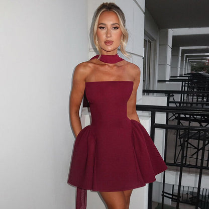 Kurzes Abendkleid-Choker