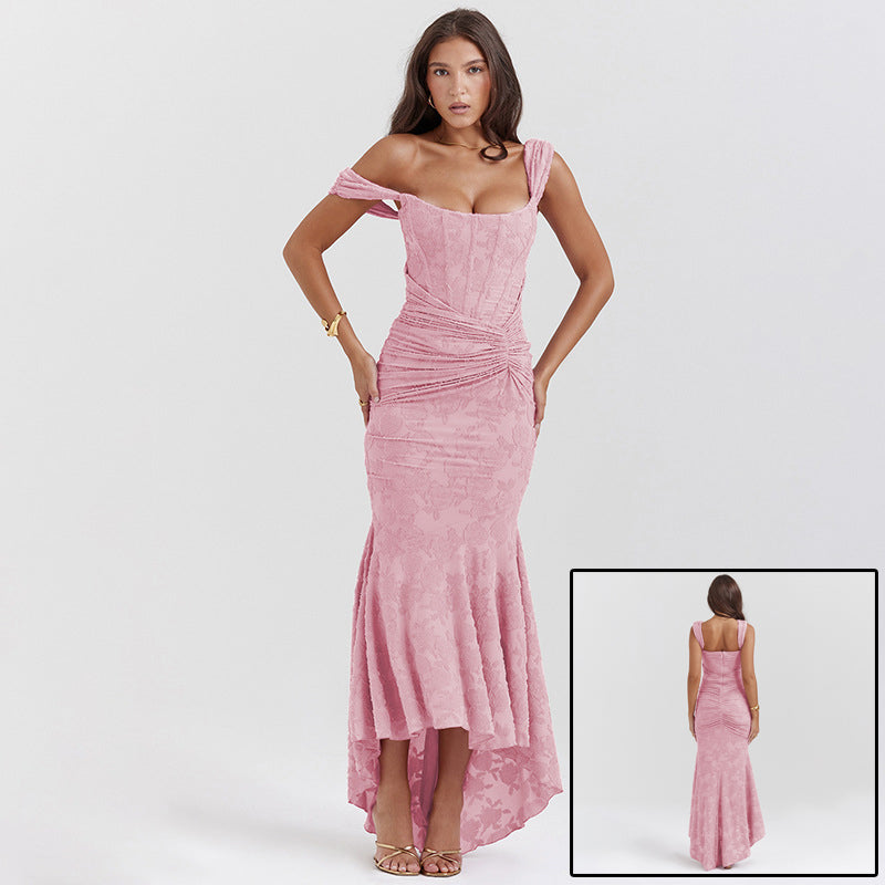 Elegantes schulterfreies Kleid – Rücken offen & figurbetont
