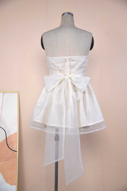 Damen Kleid – trägerlos, Schleife hinten