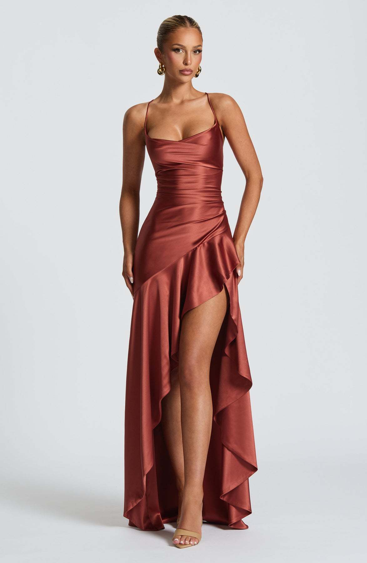Elegantes Abendkleid – Rückenfrei mit Schlitz